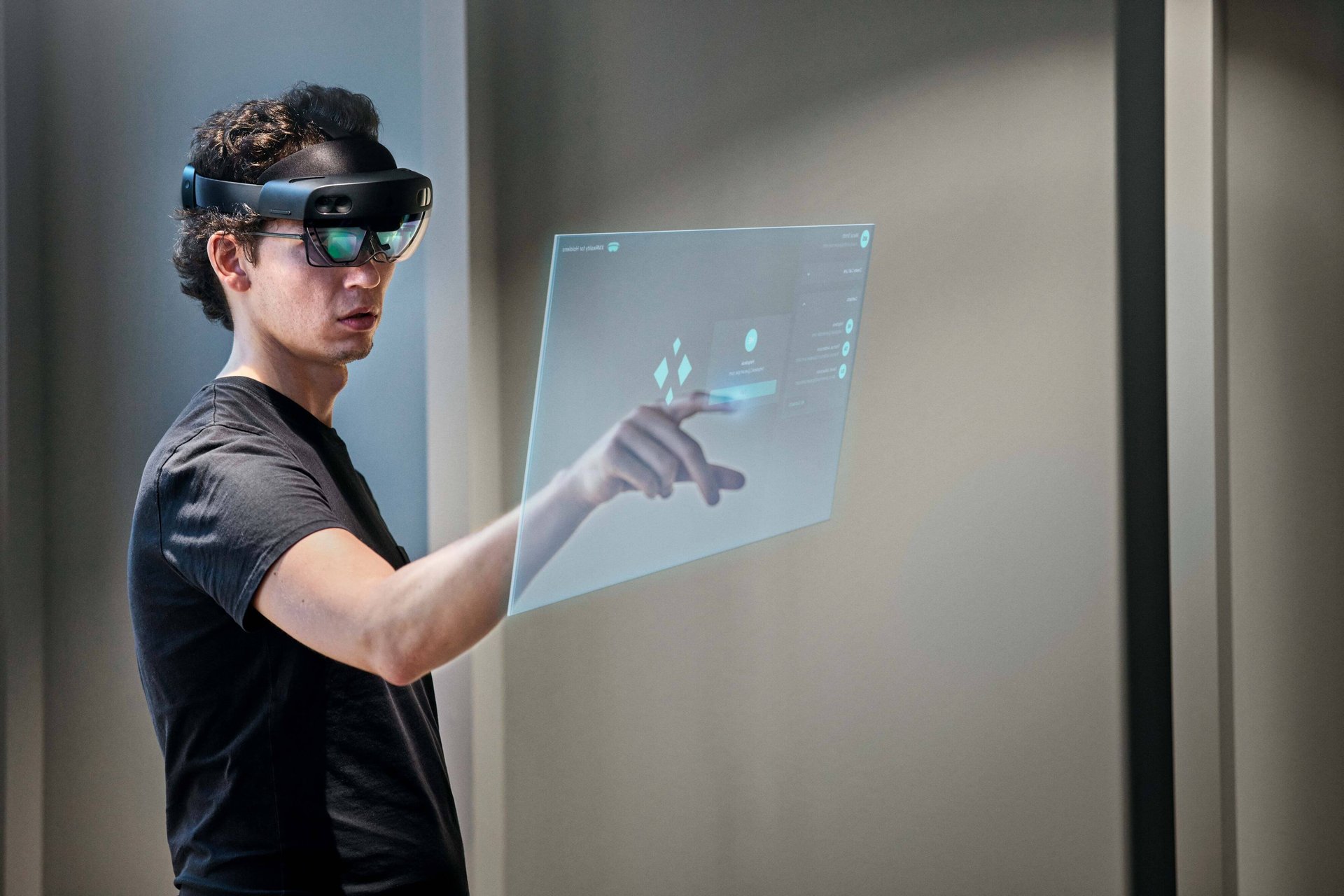 Hololens 2 on xmreality