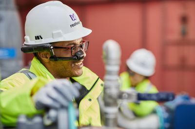 Guy wearing ar smart glasses in a work environment