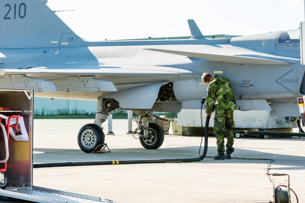 Saab delivers 100% availability with remote guidance